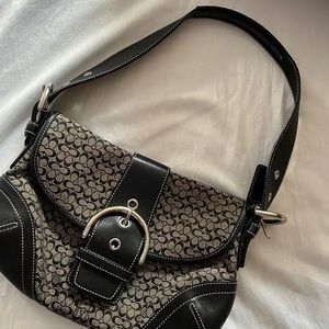 🍸SOLD🍸 Y2K Vintage Coach Mini Soho Flap Buckle Leather Bag